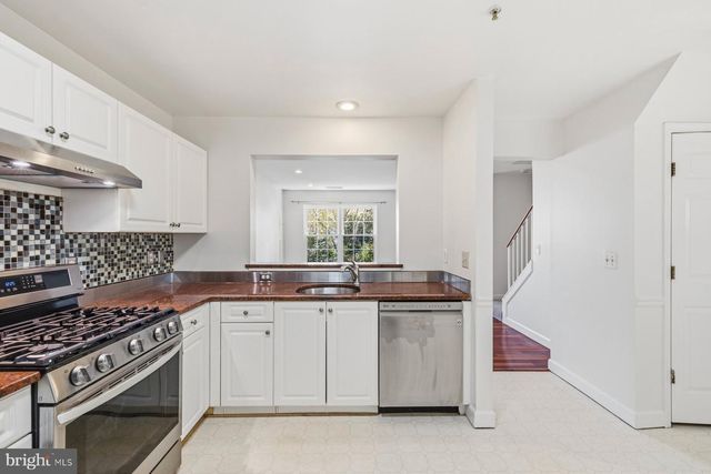 13860 CROSSTIE DR, Germantown, MD 20874