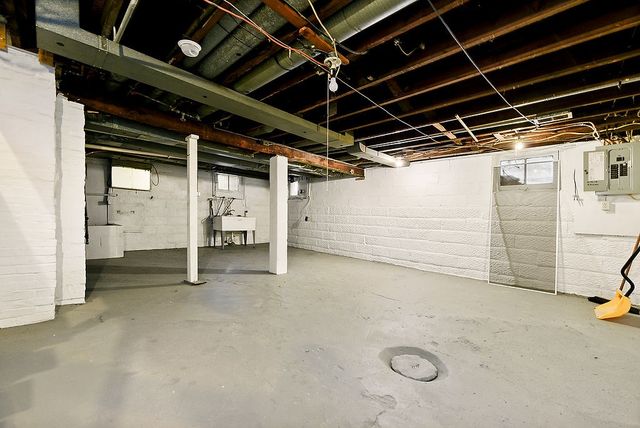 3518 7th Ave, Beaver Falls, PA 15010