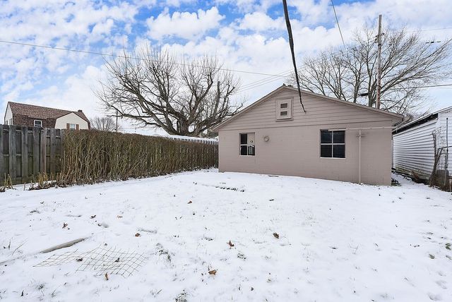 3518 7th Ave, Beaver Falls, PA 15010