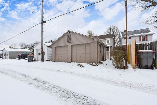 3518 7th Ave, Beaver Falls, PA 15010