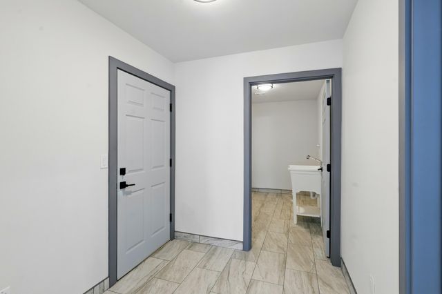 1688 SICHLER Road, Los Lunas, NM 87031