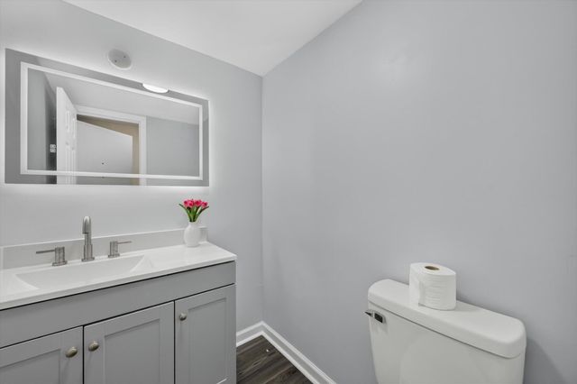 21344 E Glen Haven Circle, Northville, MI 48167