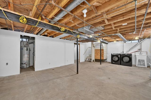 21344 E Glen Haven Circle, Northville, MI 48167