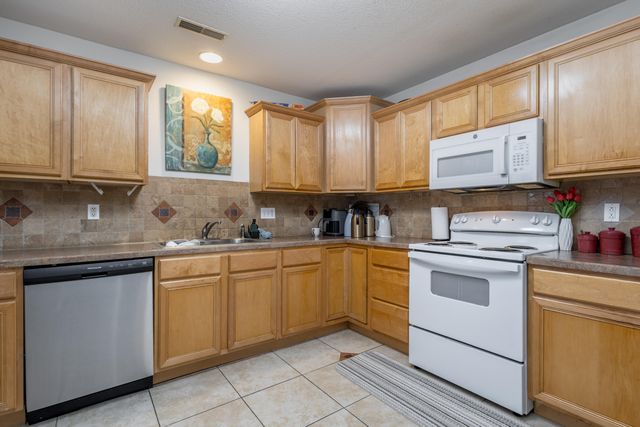 1802 MCALESTER ST, Columbia, MO 65201