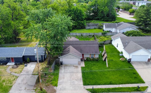 1802 MCALESTER ST, Columbia, MO 65201