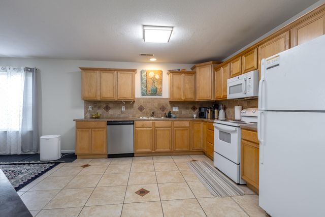 1802 MCALESTER ST, Columbia, MO 65201