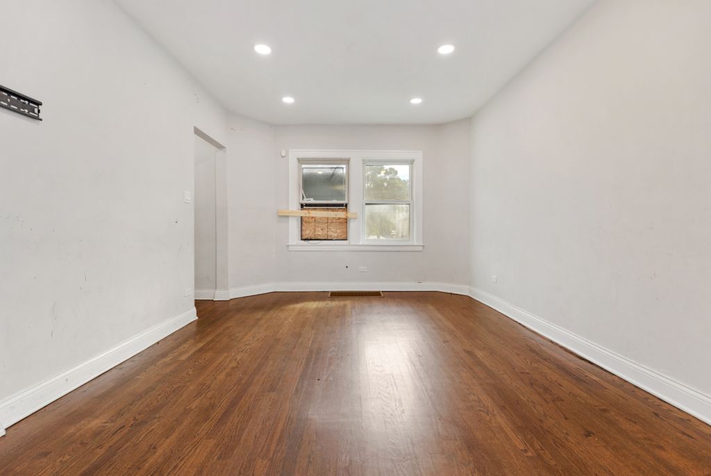 9132 S Blackstone Avenue, Chicago, IL 60619 — photo 3