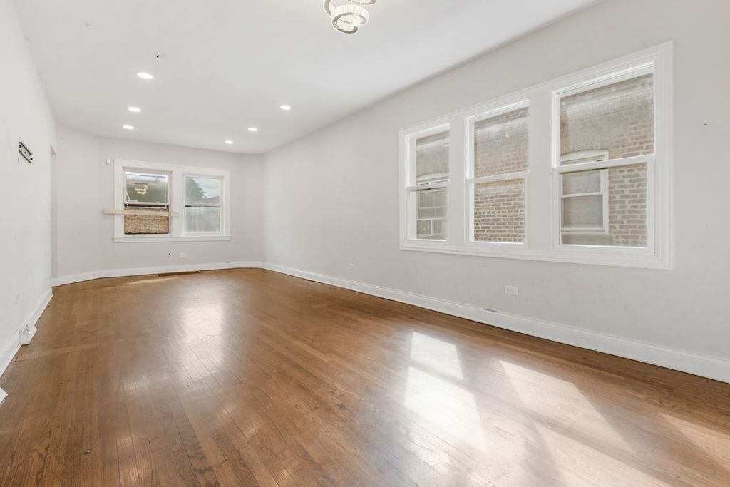 9132 S Blackstone Avenue, Chicago, IL 60619 — photo 5
