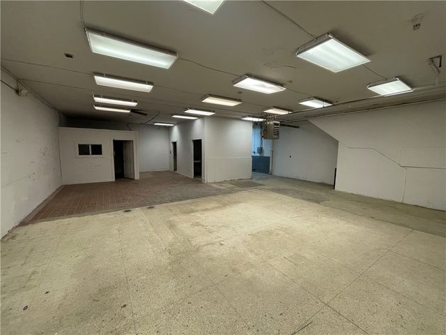 1729 Rostraver Rd, Rostraver, PA 15012