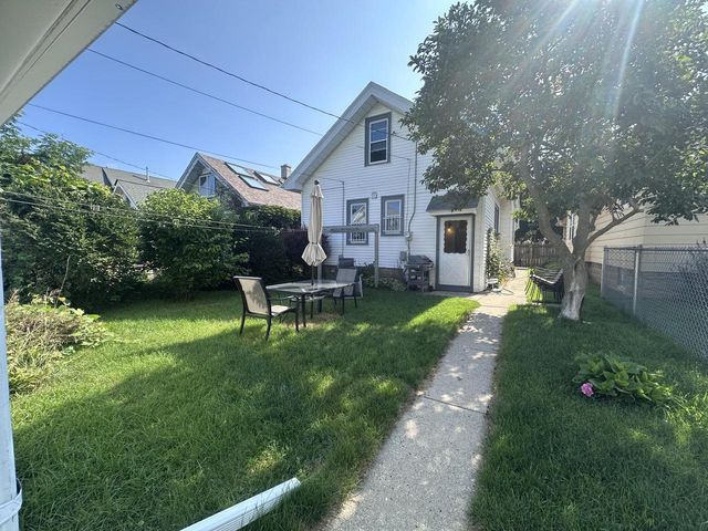 3459 N Bremen STREET, Milwaukee, WI 53212