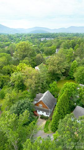 340 Old Haw Creek Road, Asheville, NC 28805