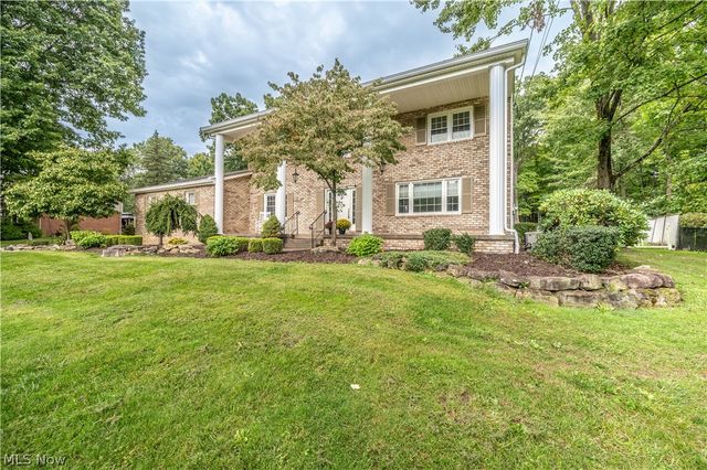 6793 Tanglewood Drive, Youngstown, OH 44512