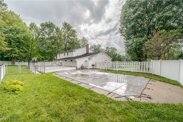 6793 Tanglewood Drive, Youngstown, OH 44512