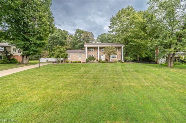 6793 Tanglewood Drive, Youngstown, OH 44512