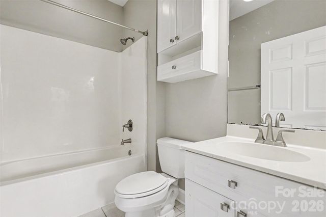 9041 Meadow Vista Road, Charlotte, NC 28213
