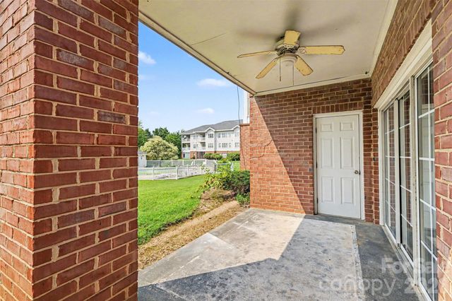 9041 Meadow Vista Road, Charlotte, NC 28213