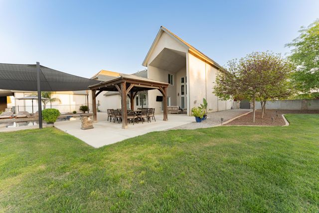 13496 El Nogal Avenue, Visalia, CA 93292