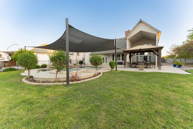 13496 El Nogal Avenue, Visalia, CA 93292