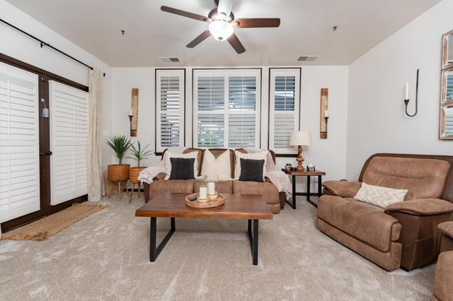 13496 El Nogal Avenue, Visalia, CA 93292