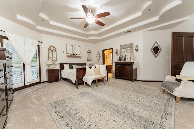 13496 El Nogal Avenue, Visalia, CA 93292