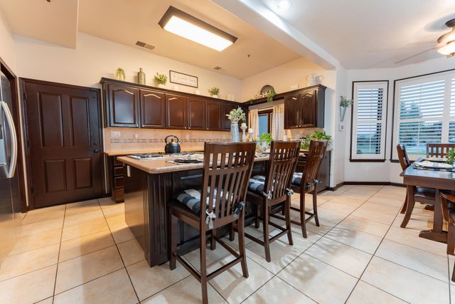 13496 El Nogal Avenue, Visalia, CA 93292