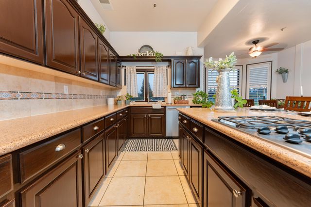 13496 El Nogal Avenue, Visalia, CA 93292