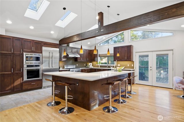 8713 NE 144th Street, Kirkland, WA 98034