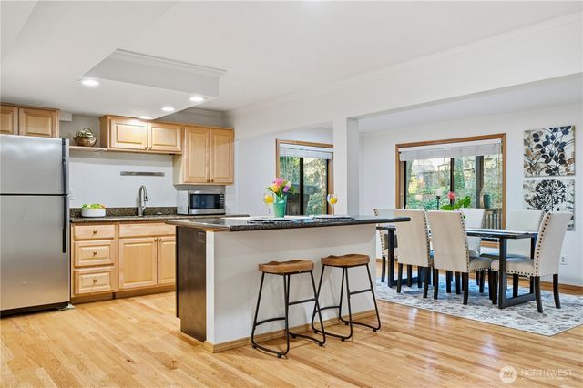 8713 NE 144th Street, Kirkland, WA 98034