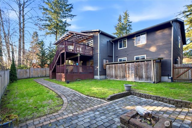 8713 NE 144th Street, Kirkland, WA 98034