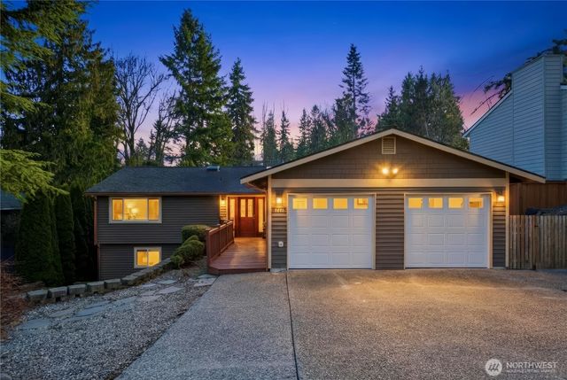 8713 NE 144th Street, Kirkland, WA 98034