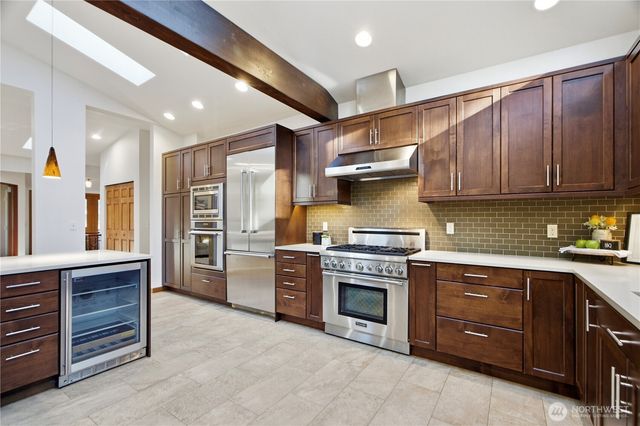 8713 NE 144th Street, Kirkland, WA 98034