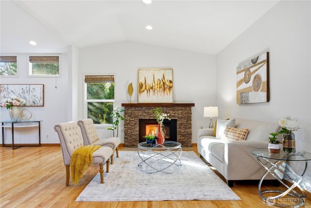 8713 NE 144th Street, Kirkland, WA 98034