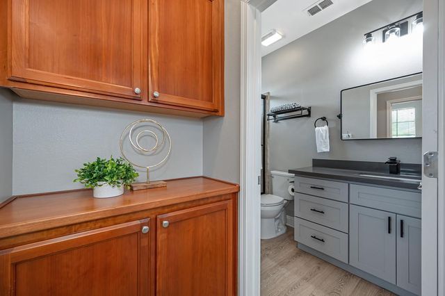 4082 Copper Lake Way, Rancho Cordova, CA 95742