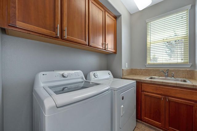 4082 Copper Lake Way, Rancho Cordova, CA 95742