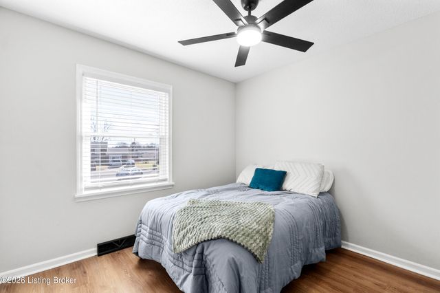 269 Senate Cir, Radcliff, KY 40160