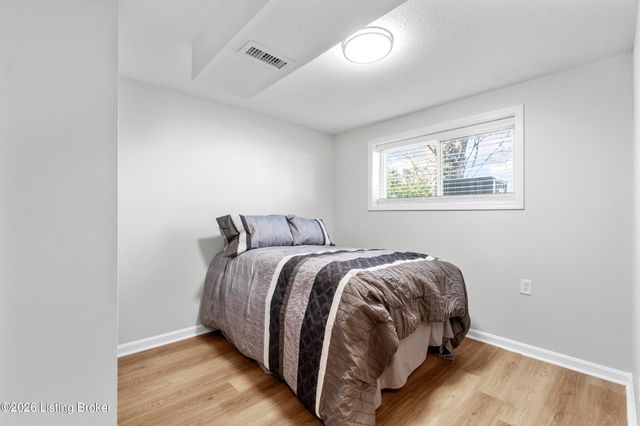 269 Senate Cir, Radcliff, KY 40160