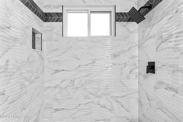 269 Senate Cir, Radcliff, KY 40160