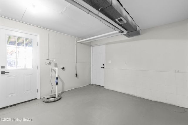 269 Senate Cir, Radcliff, KY 40160