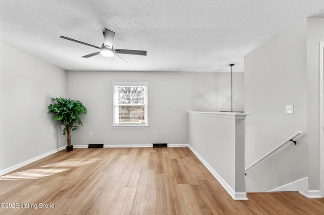 269 Senate Cir, Radcliff, KY 40160