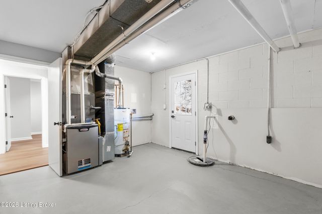 269 Senate Cir, Radcliff, KY 40160