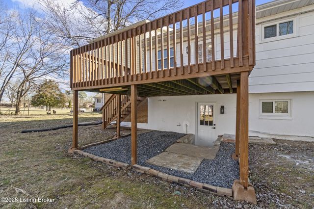 269 Senate Cir, Radcliff, KY 40160