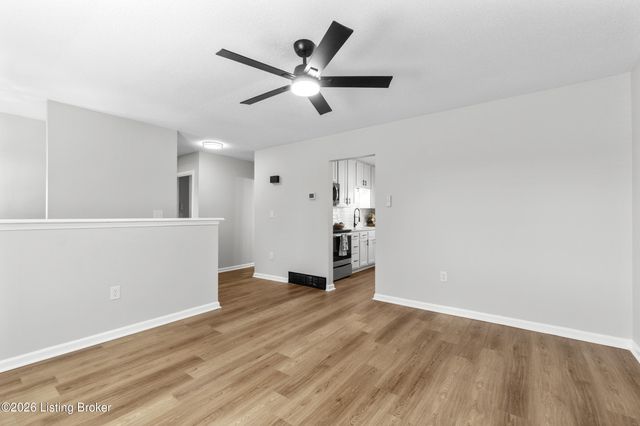 269 Senate Cir, Radcliff, KY 40160