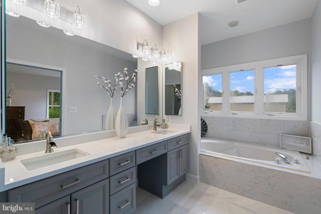 13647 VAN DOREN RD, Manassas, VA 20112