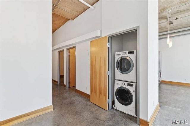 2201 Locust Street 207, St Louis, MO 63103