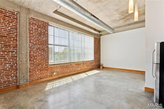 2201 Locust Street 207, St Louis, MO 63103