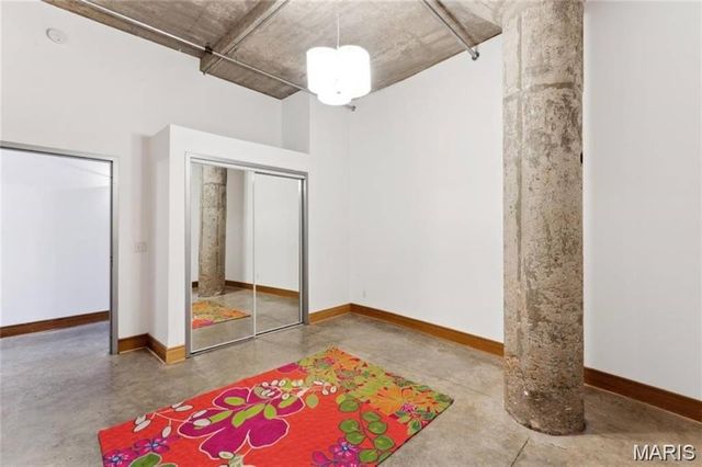 2201 Locust Street 207, St Louis, MO 63103