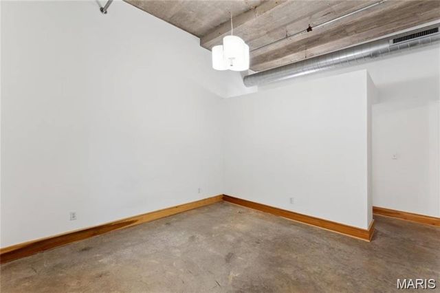 2201 Locust Street 207, St Louis, MO 63103