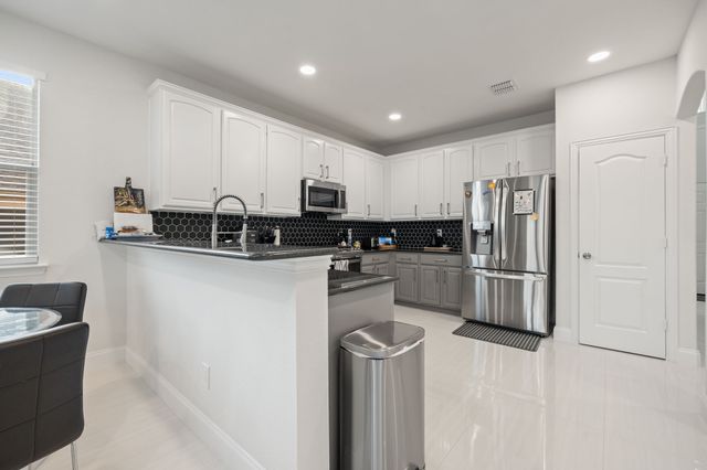 2308 Sunshine Drive, Little Elm, TX 75068