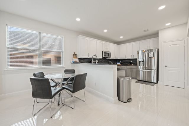 2308 Sunshine Drive, Little Elm, TX 75068