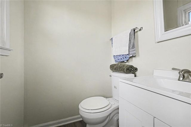 1065 Claremont NE Avenue, Winston-salem, NC 27101